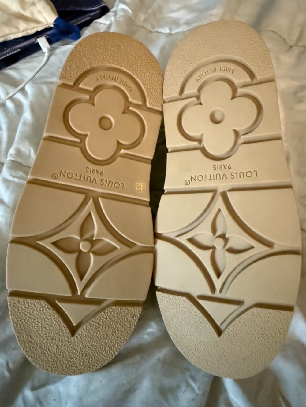Louis Vuitton Mules - Picture 4 of 5